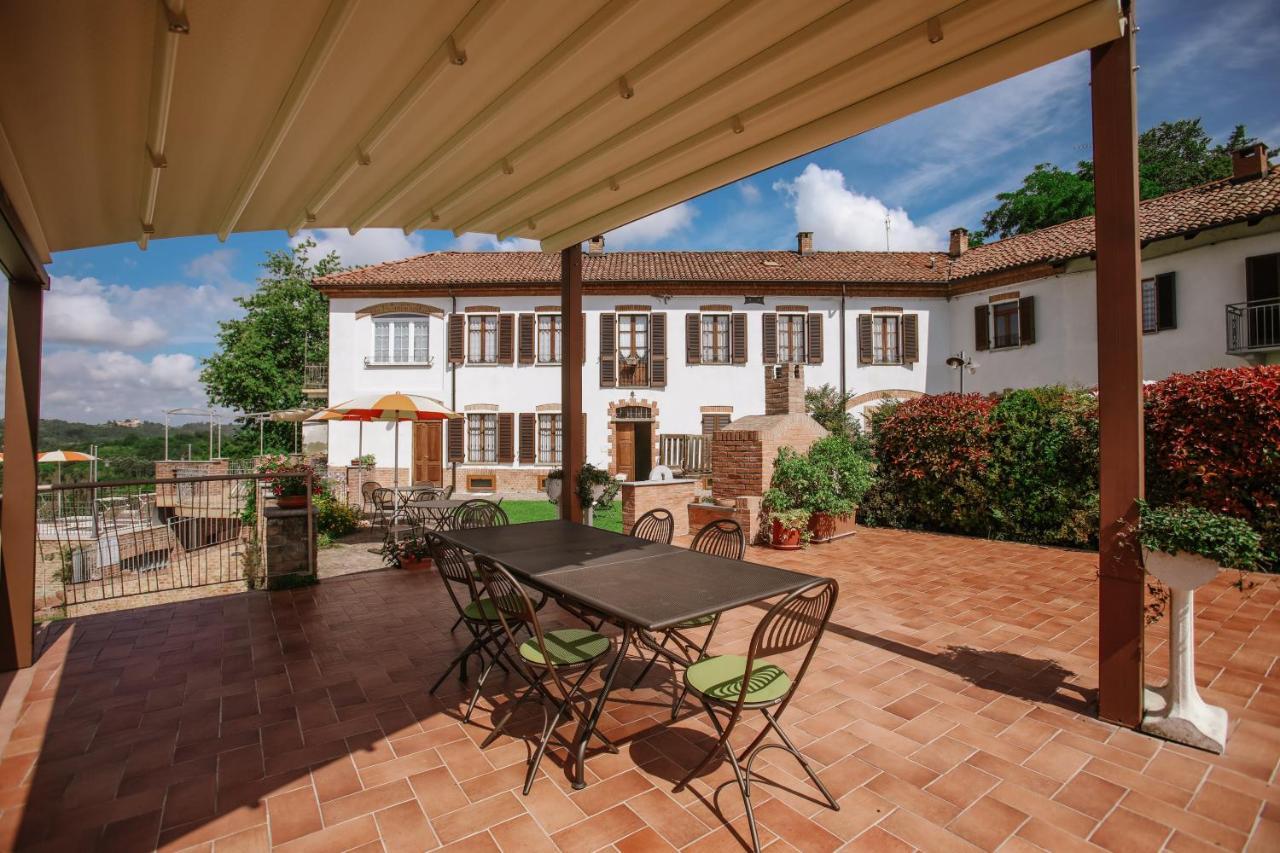 Il Pozzo Fiorito Apartment Cossombrato Luaran gambar